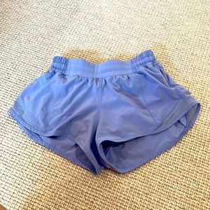 Lululemon Hotty Hot low-rise lined shorts